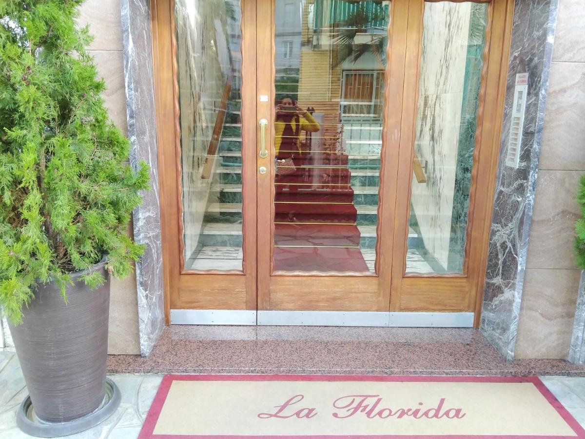 La Piccola Florida Apartment Sanremo Exterior foto
